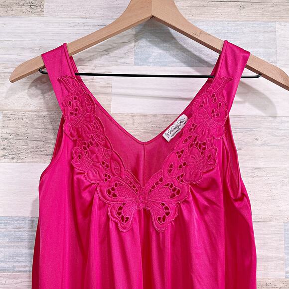 Vanity Fair Vintage Lace Satin Peignoir Night Gown Pink Womens Medium Petite PM - Picture 2 of 6